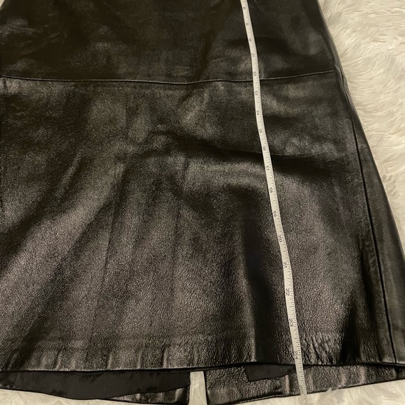 Beautiful MaxMara leather skirt - Picture 12 of 13